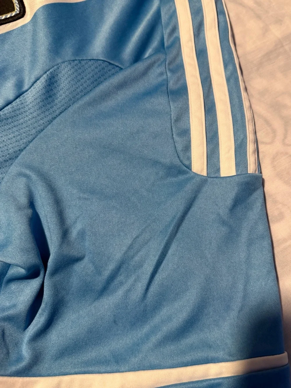 adidas 2011/2013 Argentina home men’s Soccer Jersey size L made in Argentina